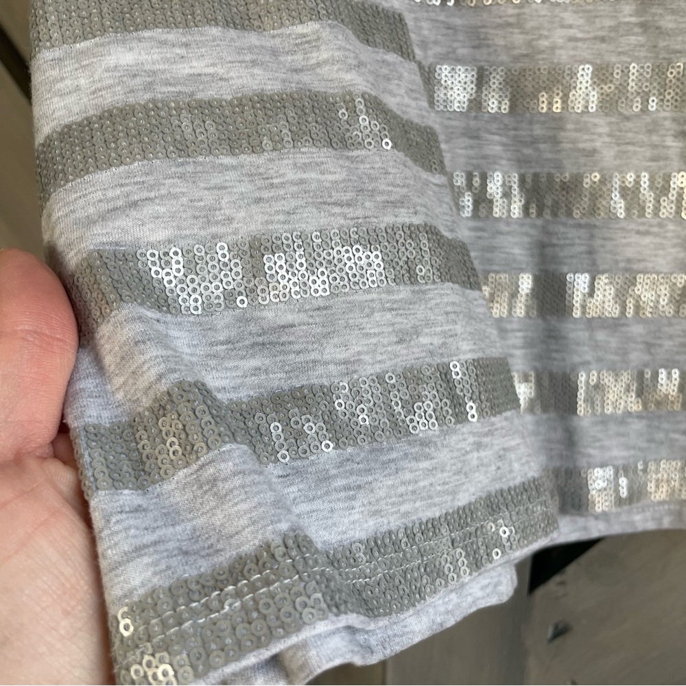 White House black market gray sequin stripe t shirt size M - Picture 3 of 7